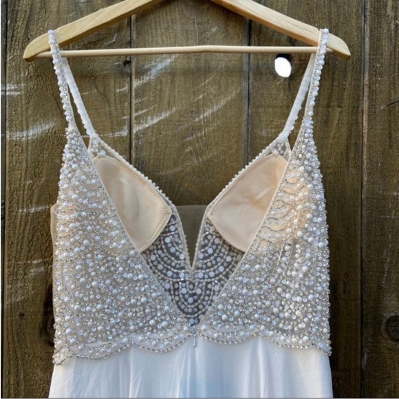 White True Love Beaded Rhinestone Wedding Gown 🌿 - Picture 5 of 12